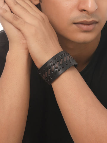 NVR Men Black leather wraparound bracelet