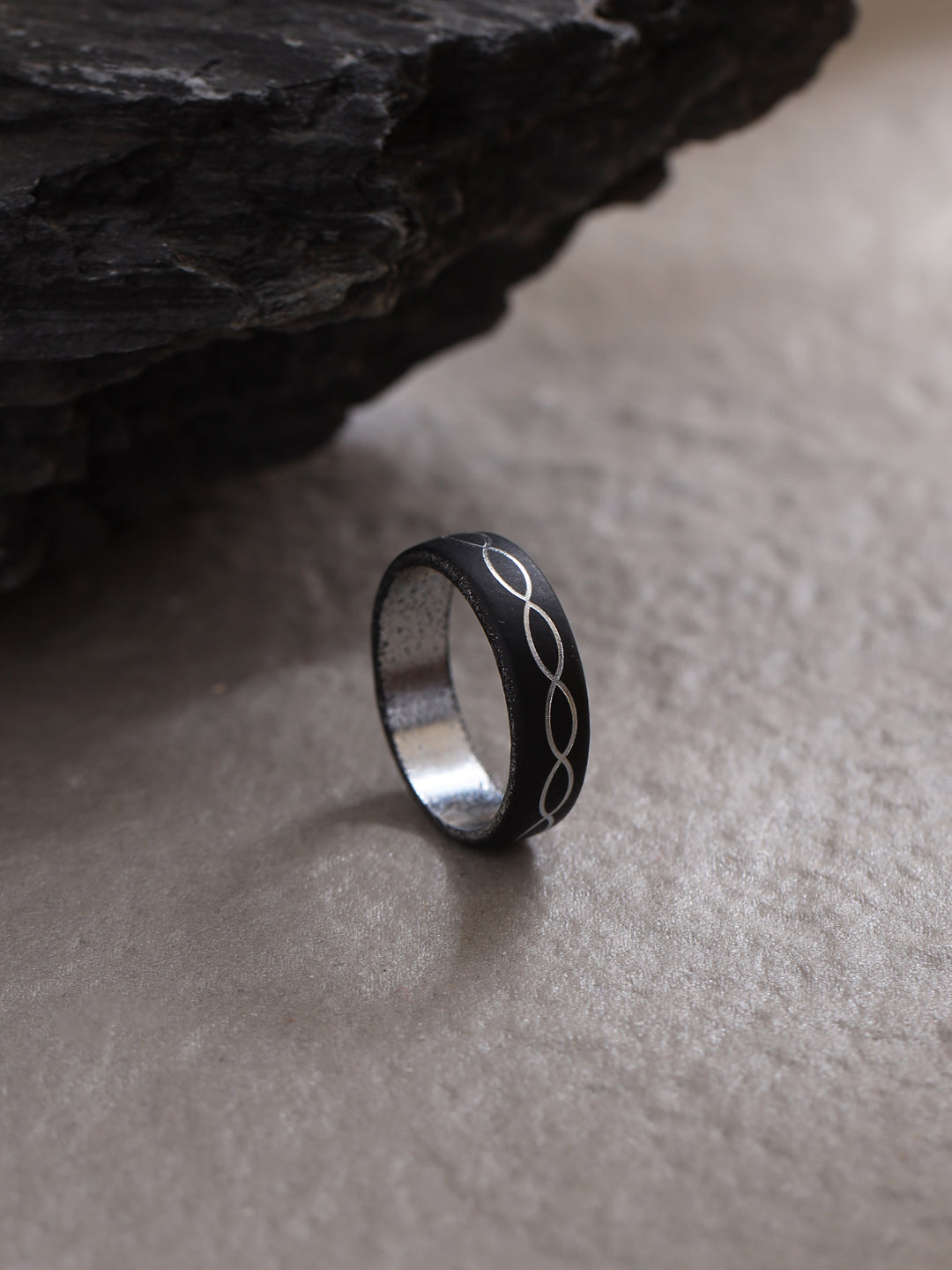 NVR Men's Black Metal Ring