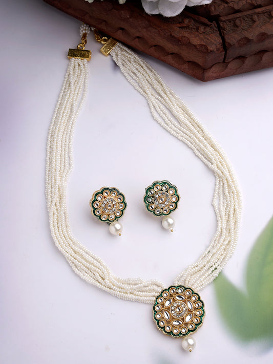 NVR Women White & Gold-Plated Kundan & Pearl Jewellery Set