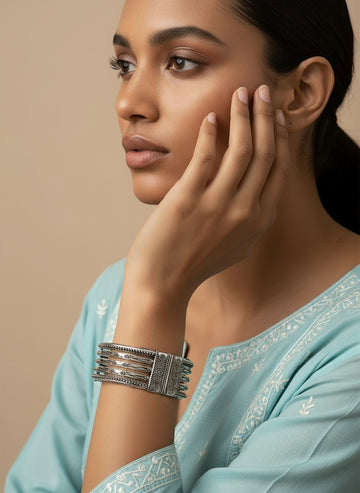 NVR Women Set of 2 Silver-Toned German Silver Oxidised Kada Bangle