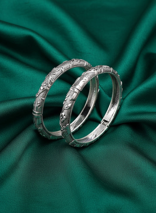 NVR Women Set of 2 Silver-Toned German Silver Floral Oxidised Kada Bangle