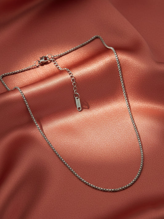 NVR Women German Silver Oxidised Chain