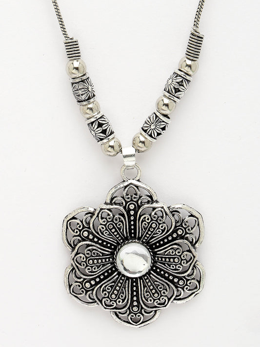 NVR Women Silver-Toned Floral Shape Pendant with Chain