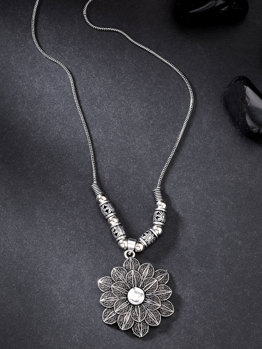 NVR Women Silver-Toned Floral Shape Pendant with Chain