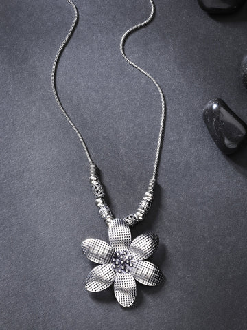 NVR Women Silver-Toned Floral Shape Pendant with Chain