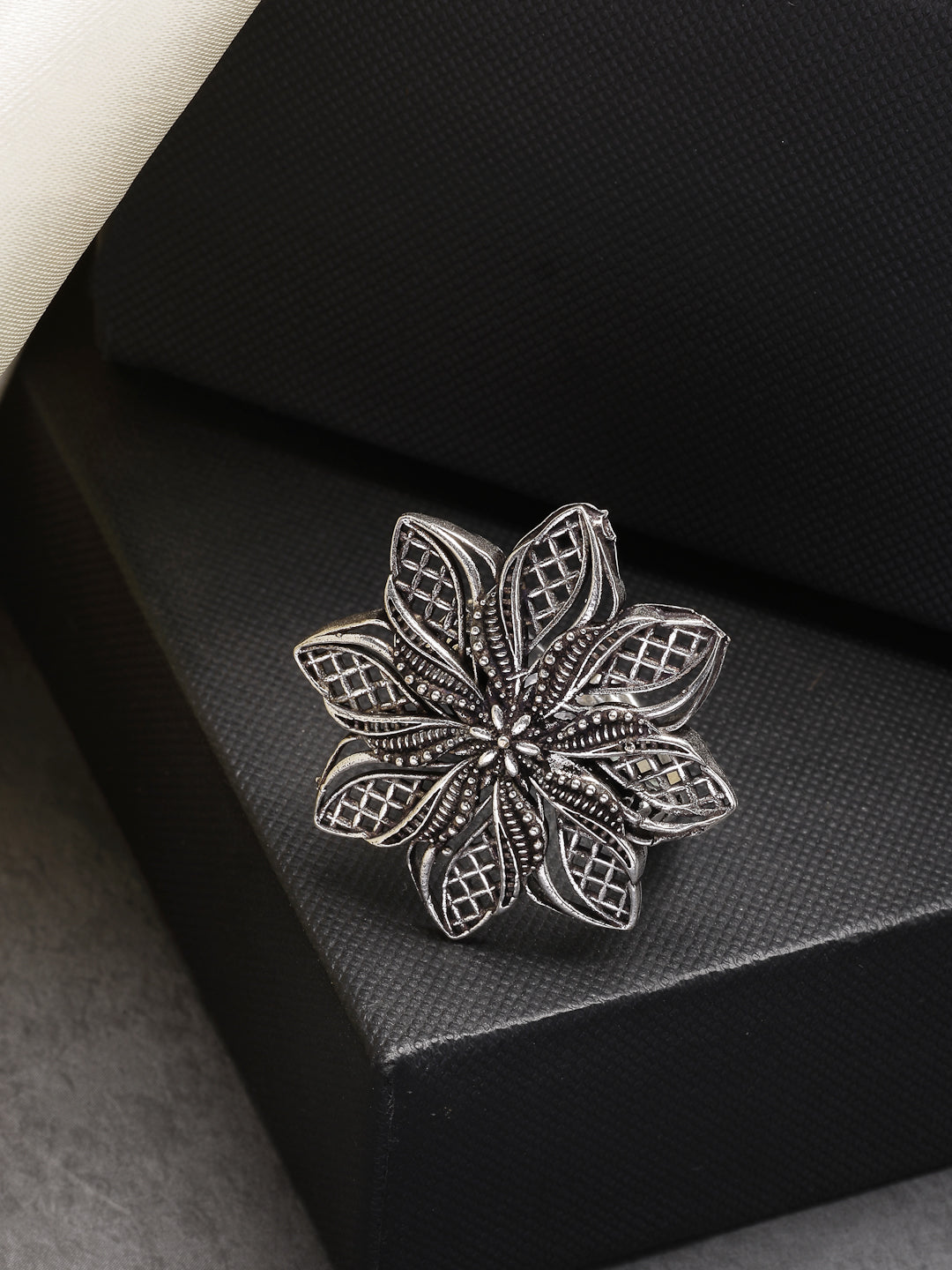 NVR Women Silver-Toned Floral Shape Adjustable Finger Ring