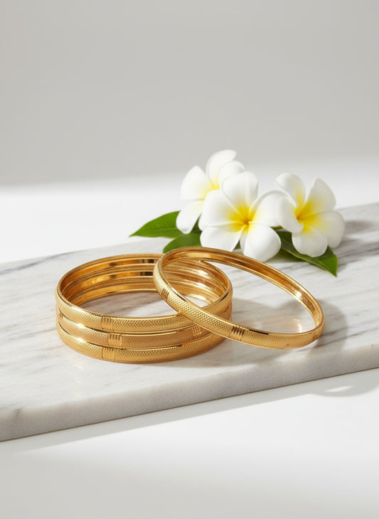 NVR Women's Set of 4 Gold-Plated Traditional Bangles