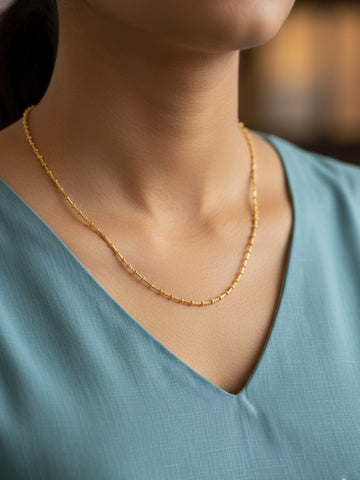 NVR Women Gold Plated Minimal Chain