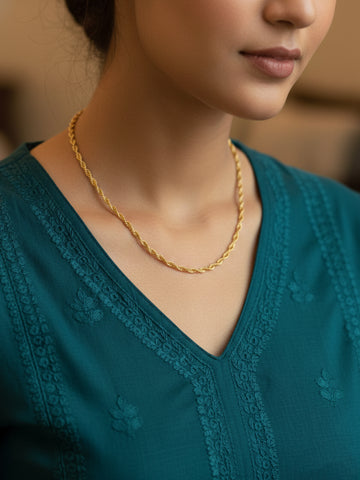 NVR Women Gold Plated  Chain