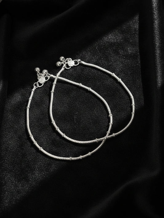 NVR Women Set Of 2 Silver Plated Anklet