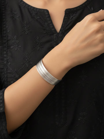 NVR Women Silver Plated Circle Split Coil Wire Cuff Bracelet