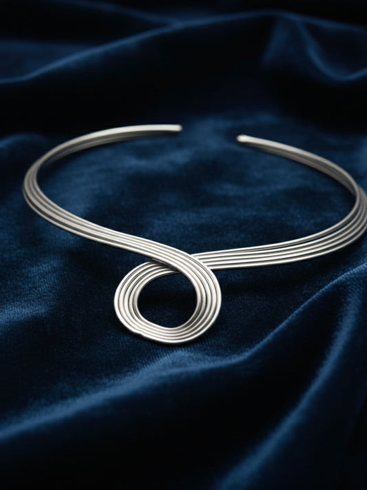 NVR Women Minimalist Silver Plated Wire Choker Necklace