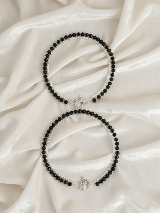 NVR Women Silver-Plated Oxidised German Silver Anklet With Black Beads